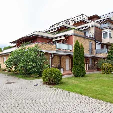 Appartement Vadvirag Apartman *
